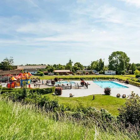 Modern With Dishwasher, Only 18 Km From Rotterdam Chalet IJssellaan